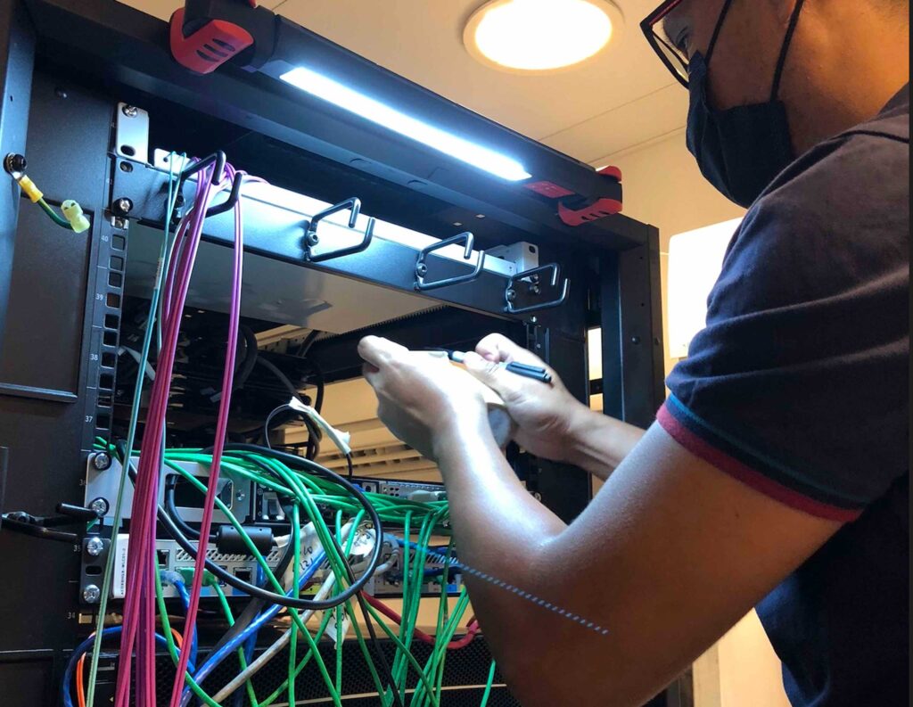 DCX Team performing cloud migration servers audit and labeling